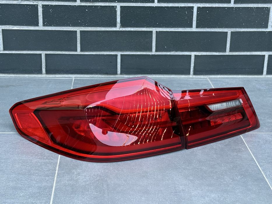 Stopuri / Triple BMW G30 stanga / dreapta complete