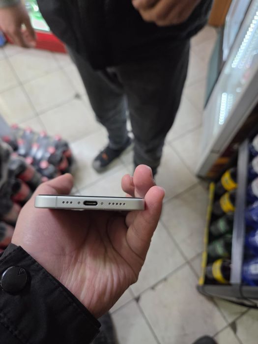 Iphone 16 белый полный комплект