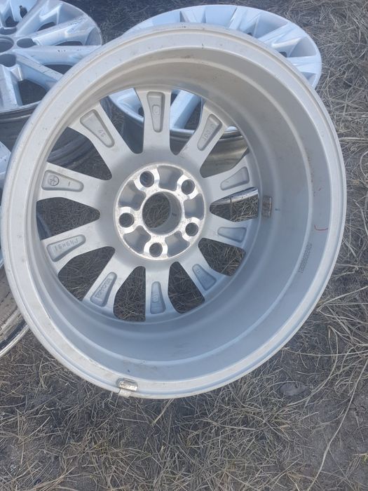 Продам диски от КАМРИ 50-55