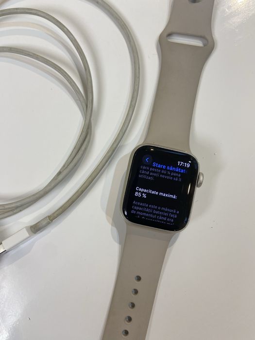 Apple Watch SE 2023.