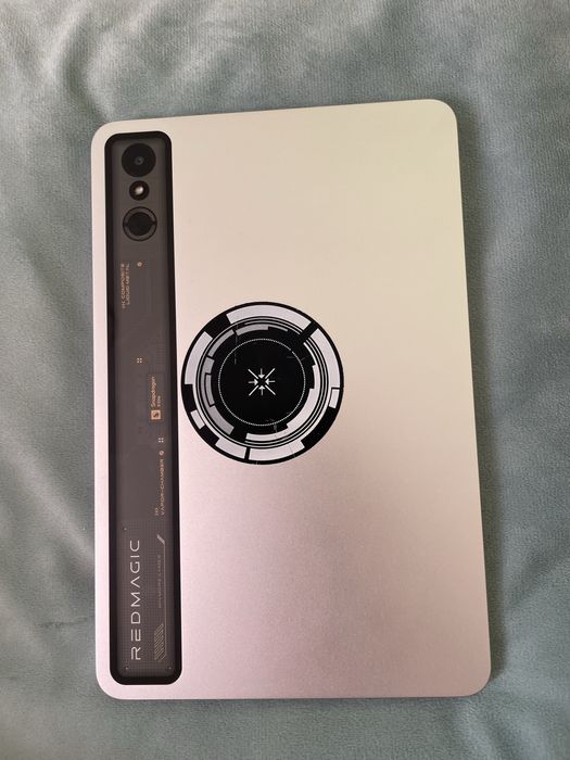 планшет Red magic Astra 16/512