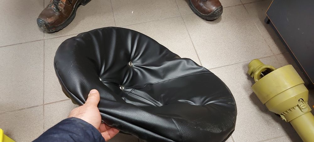 Perna scaun tractor u650, u445, fiat, ford