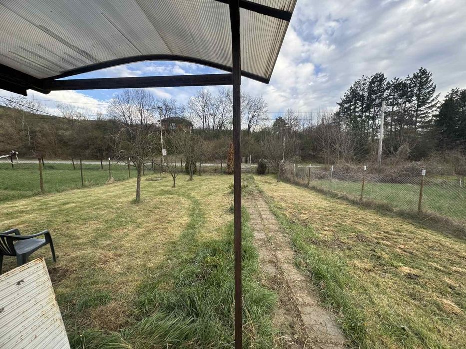 Продава се Парцел в с. Големо Бучино, Област Перник - 30 кв.м за 3000 €/кв.м - Снимка #1