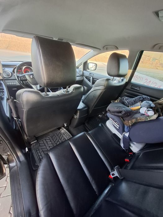 Vând mazda cx7 2012