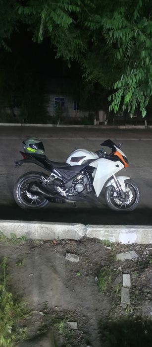 Omaks 250  yurip turgan moto