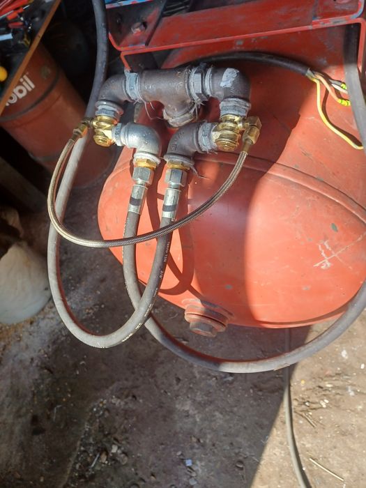 Compresor, butelia de 300 litri, 2 capuri pe același motor, 5,5,kw,380