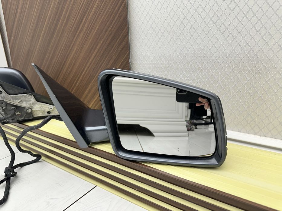 Продам зеркала от Mercedes S-Class W221 оригинал