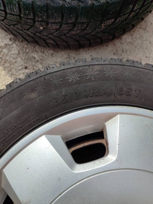 Комплект зимни гуми с джанти от Шкода Фабиа 165/70/14