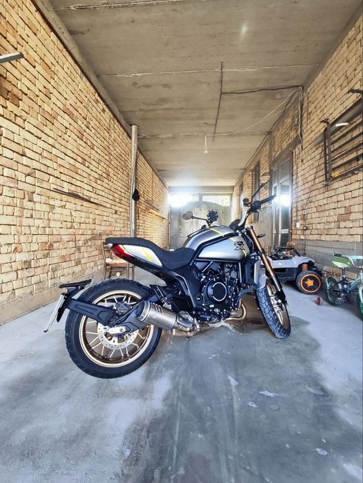 Продам CLX700 Heritage
