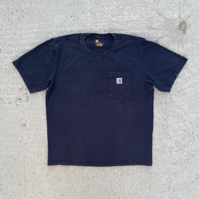 Carhartt Pocket T-Shirt “Carhartt in rugged outdoor”
