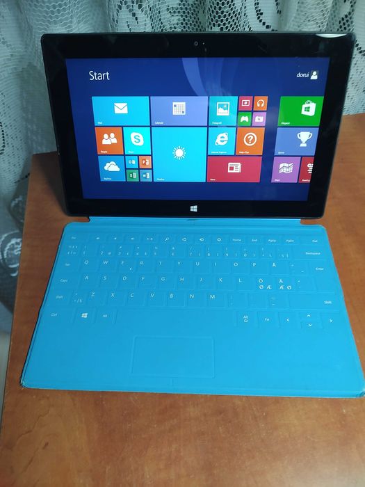 Tableta Microsoft Surface Windows RT 32Gb model 1516