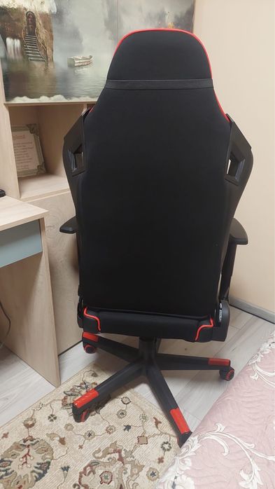 Scaun gaming Myria Mag7421 negru-rosu