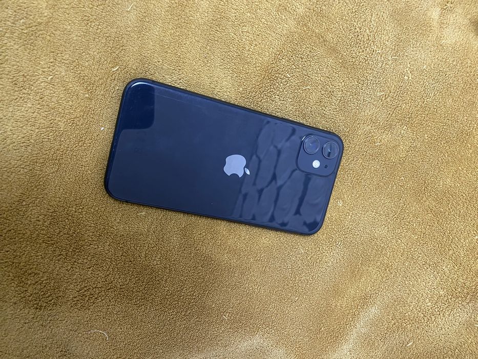 продам Айфон 11 64гб