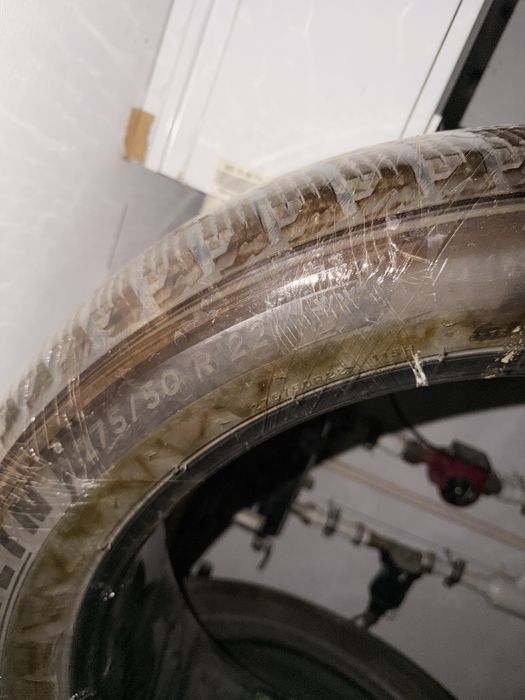 Michelin LT 275/50/R22