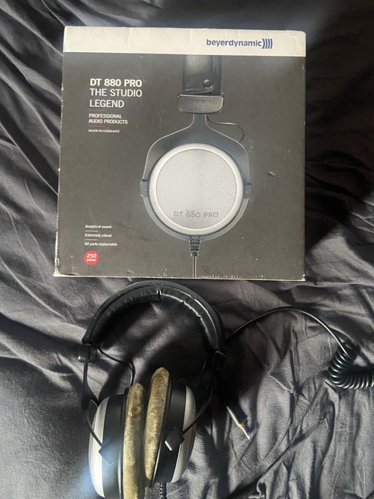 Casti Beyerdynamic DT880 PRO 250 Ohms