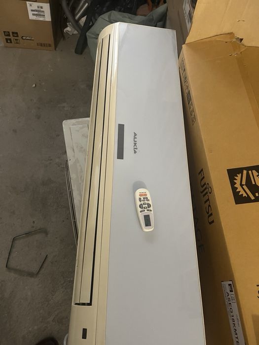 Климатици Aukia и Ariely