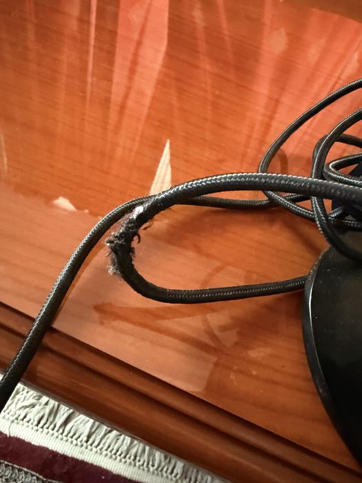 Микрофон HyperX QuadCast срочно