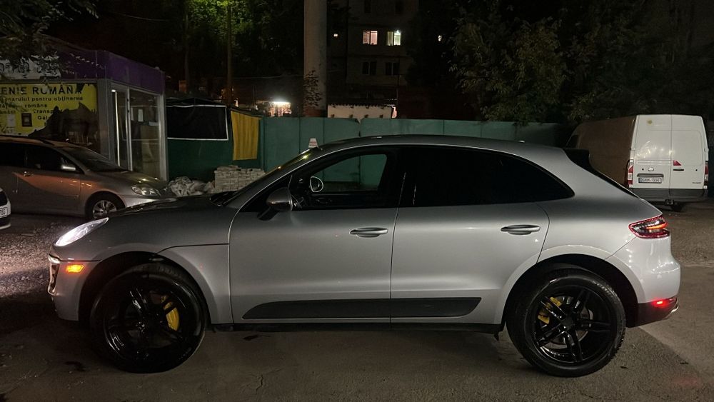 Mașina de închiriat , Porsche Macan 2017,IASI