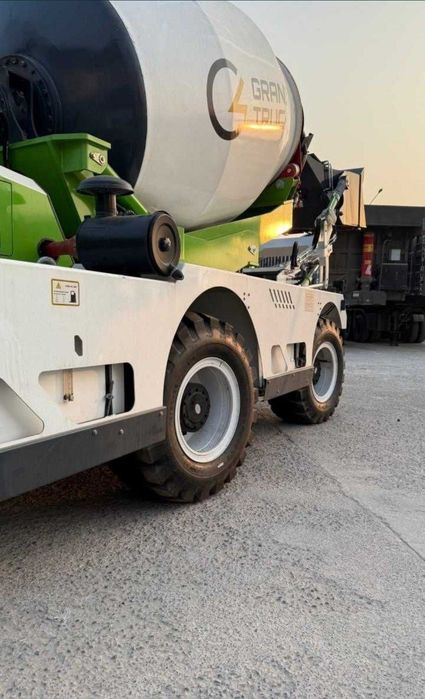 Car Mix Betonmishalka 4.0 kub beton qorgich