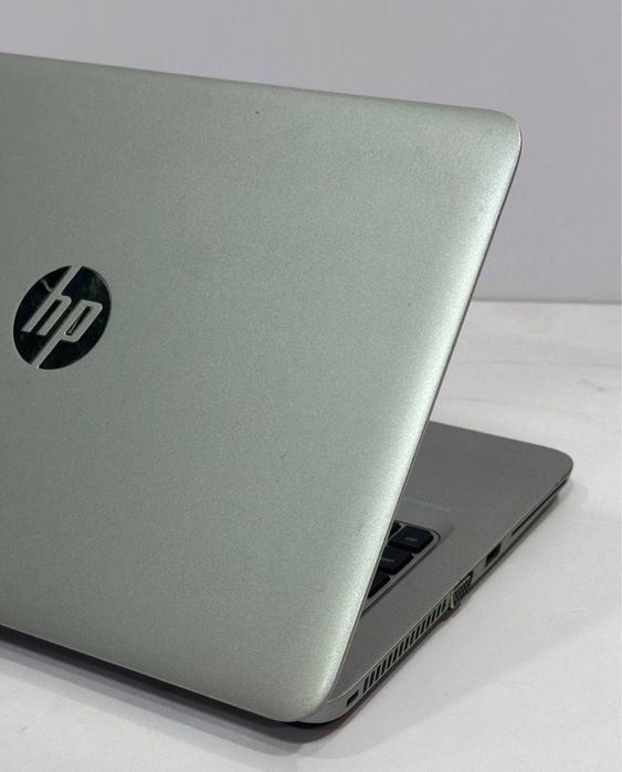 HP elitebook AMD A8