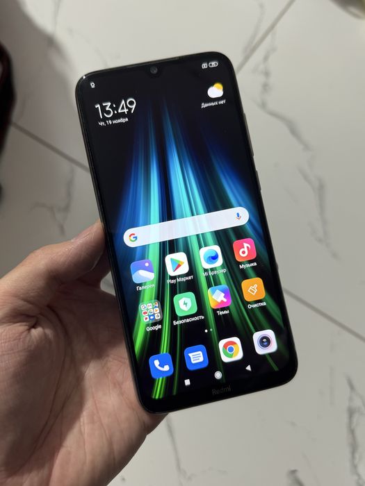 Продам смартфон Xiaomi Note 8 64Гб