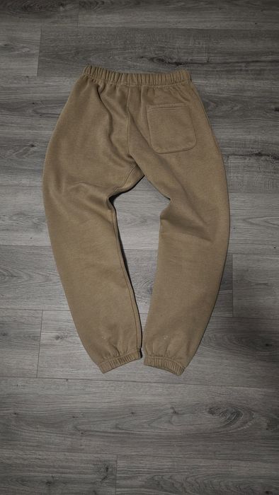 Pantaloni essentials