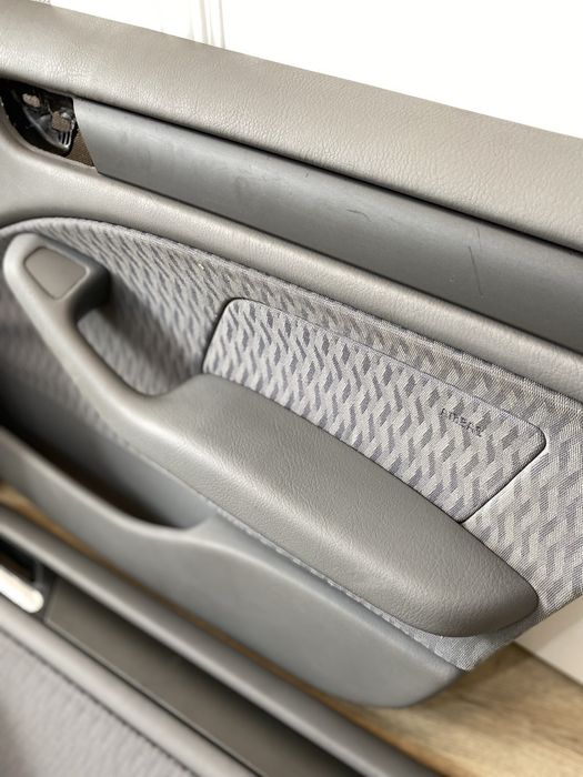 Дверные карты на бмв Е46