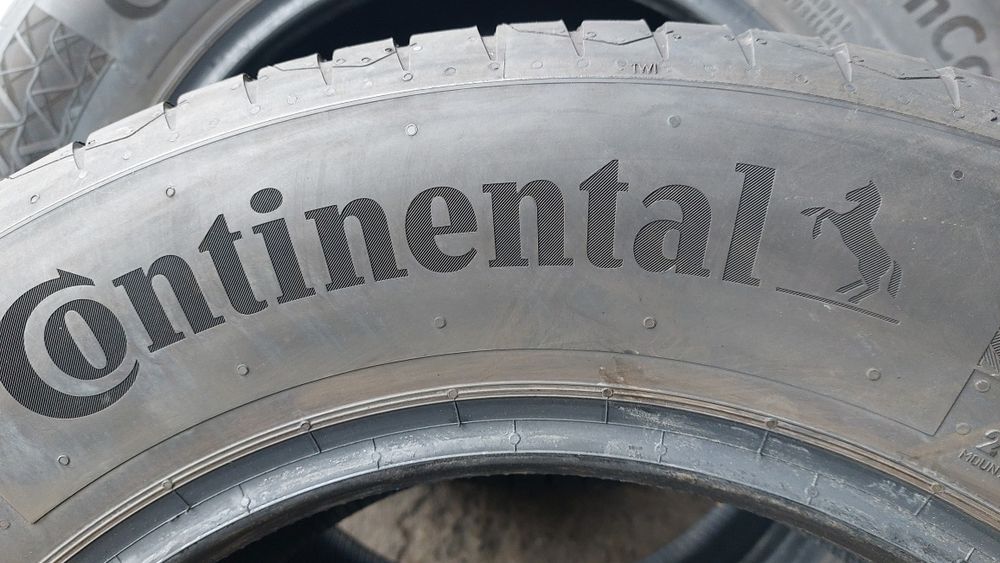 Летни гуми 215 65 16 Continental 4 броя