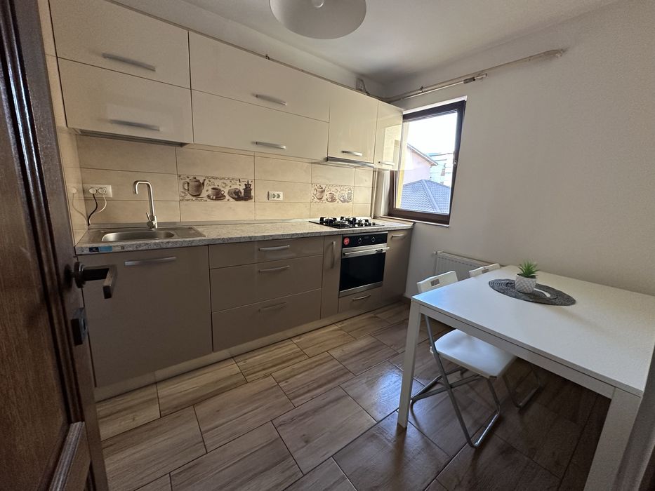 Inchiriez Garsoniera 1 mai langa Facultatea de Medicina