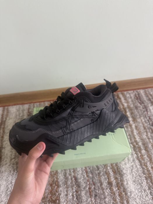 Off white odsy black