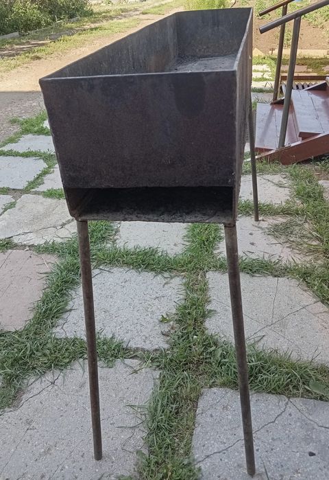 Мангал большой б/у