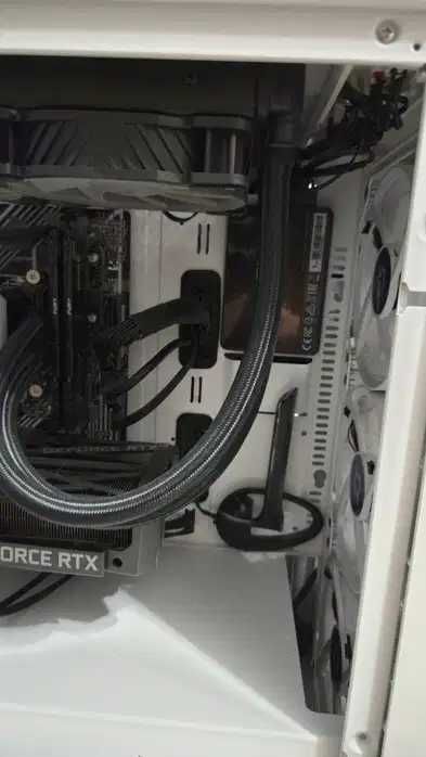 Vand calculator gaming Intel i5 11600KF 32GB RAM Geforce RTX 3060 12GB