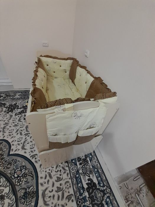 Срочно продаётся детский диван