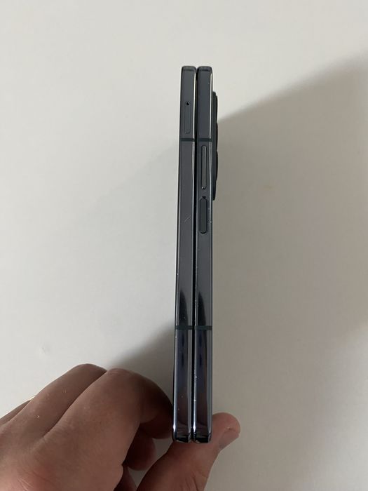 Samsung Galaxy Z fold 4 512