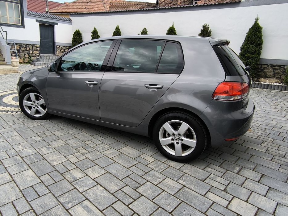 VOLKSWAGEN Golf 2010 — imagine 5