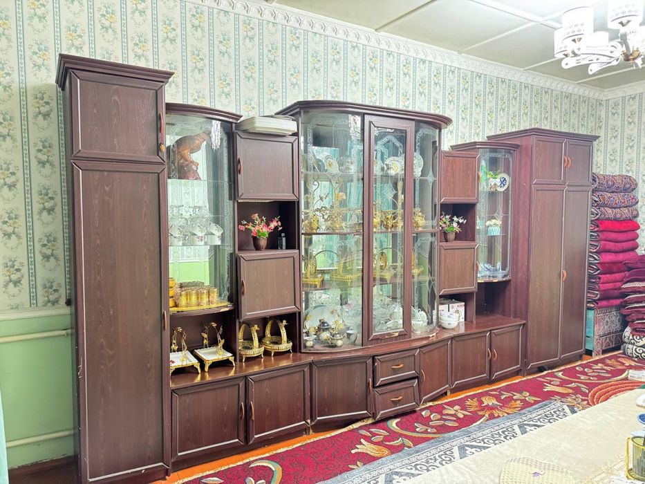 Срочно продаётся стенка