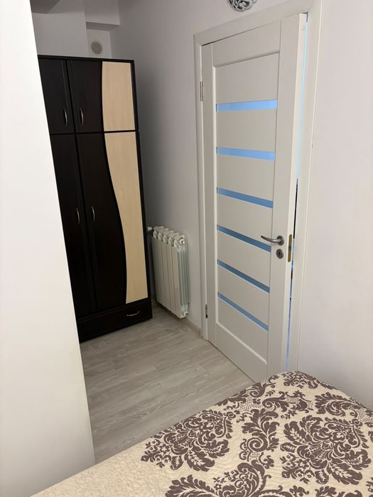 Inchiriez apartament