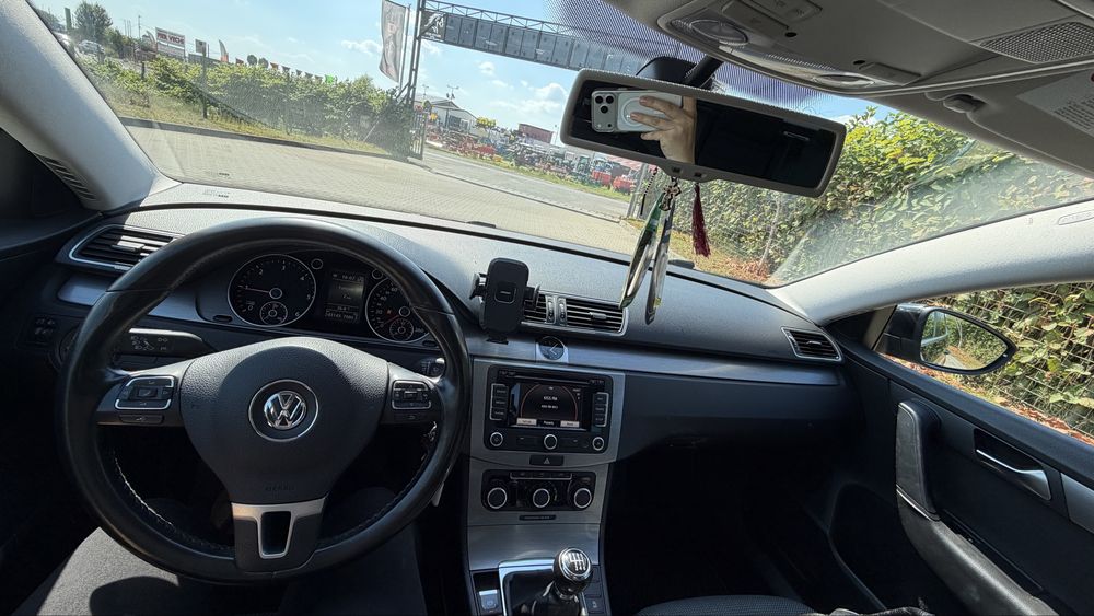 VOLKSWAGEN Passat 2012 — imagine 3