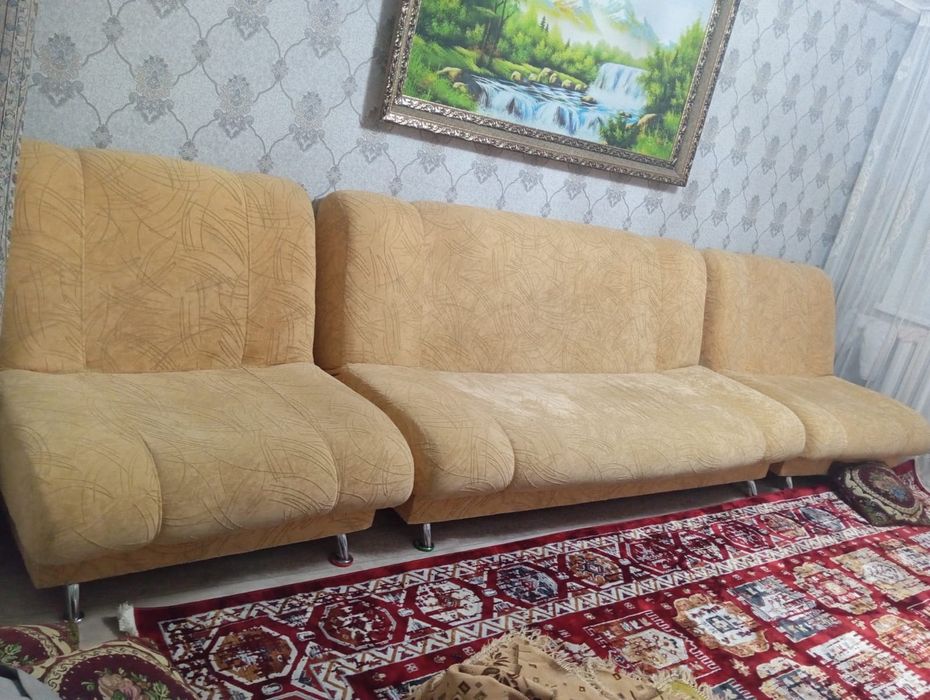 Продам диван в отличном состоянии