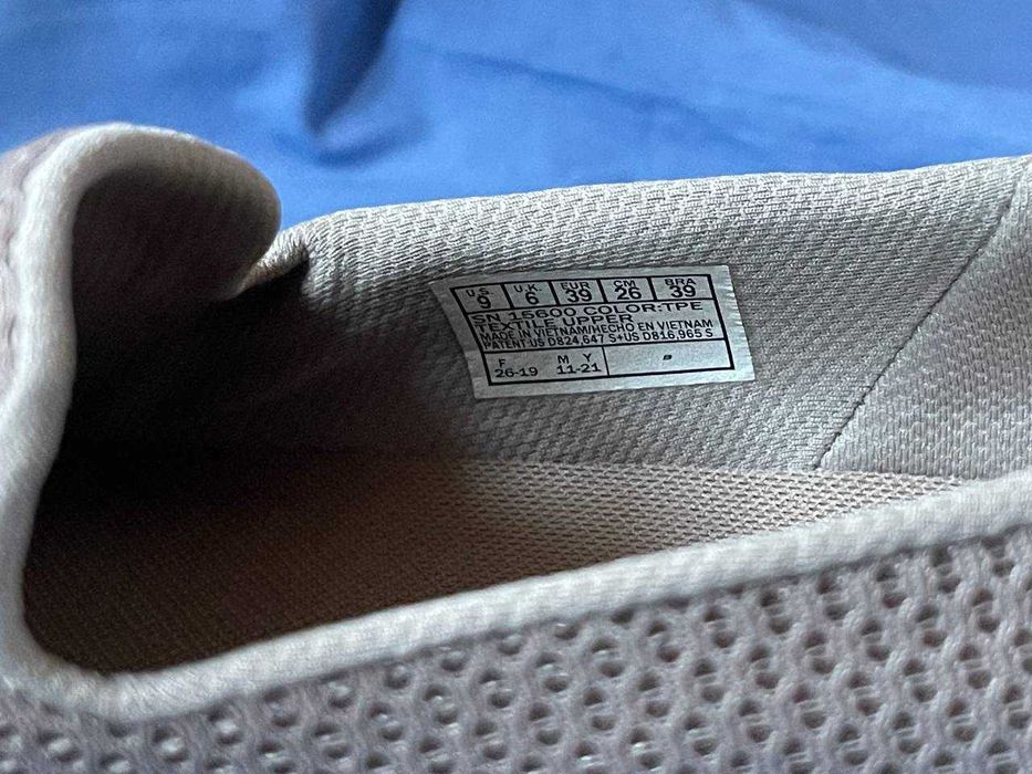 Продается обувь/кросовки Sketchers
