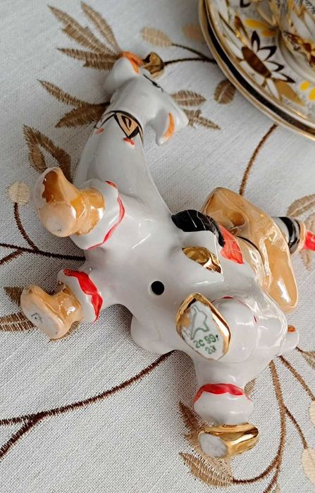 Статуэтка винтажная Потеха Скоморох на козе Дулево