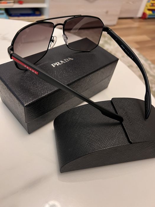 Ochelari de soare Prada