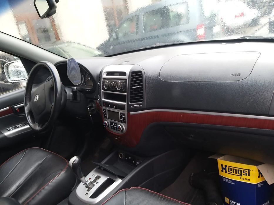 Dezmembram Hyundai Santa FE din 2006 2.2 CRDI 4x4