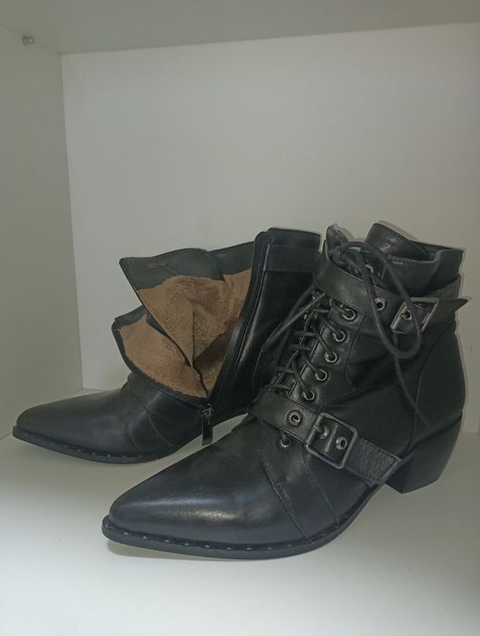 Новые (не ношение) Ботинки и туфли (на ногу 24 см.) за 3 т.тг.