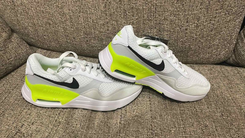 Оригинални маратонки NIKE