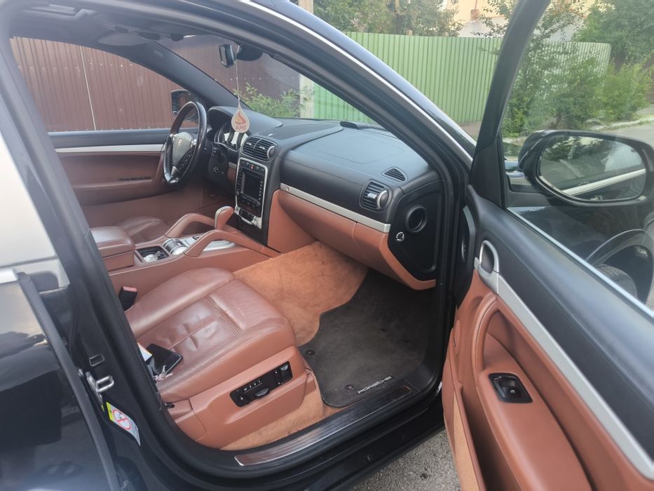 Porsche Cayenne S 385cp V8