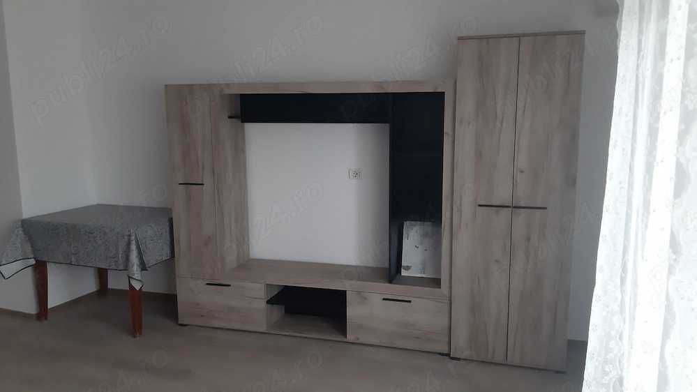Inchiriez apartament o camera, zona Garii