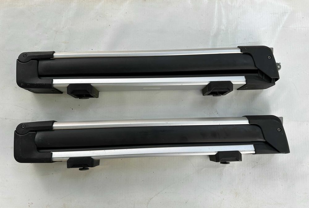 Багажник за ски Thule SnowPack M 732400 за 4 чифта ски или 2 сноуборда