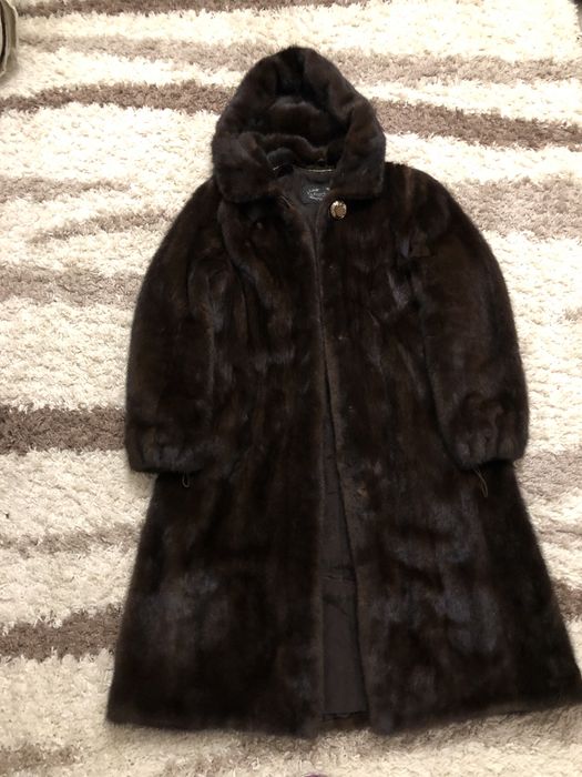 Продам норковую шубу