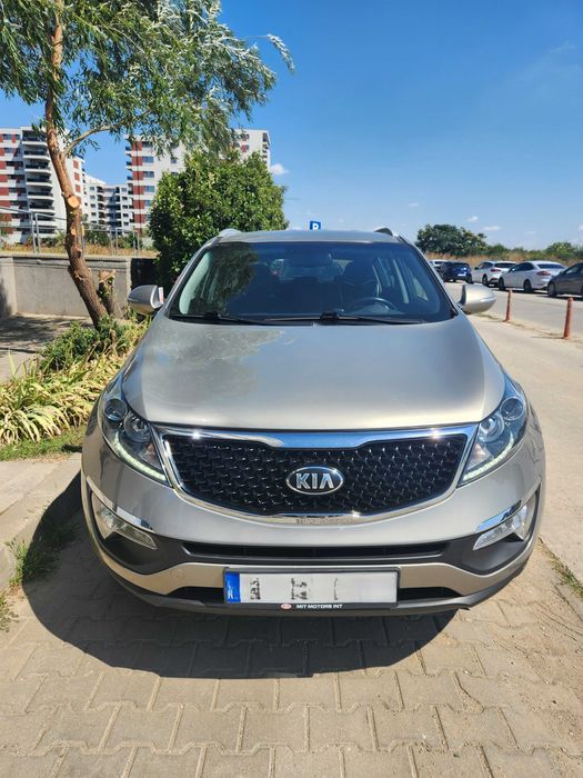 Kia Sportage 2.0 DSL HP 6AT 4x4 Style (Company-car, automatic)